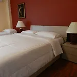 Joe Bed & Breakfast Valguarnera Caropepe