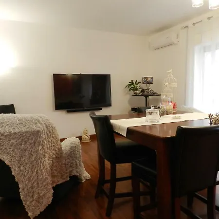 Bed & Breakfast Joe